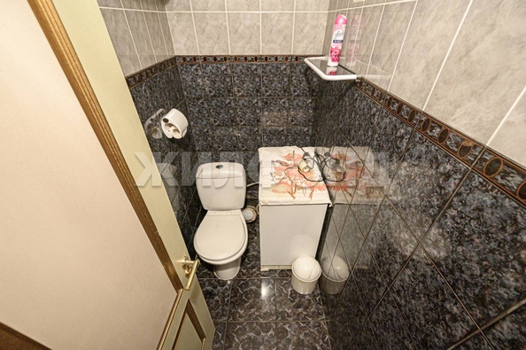 
   Продам 3-комнатную, 87.4 м², Революции ул, 28

. Фото 19.