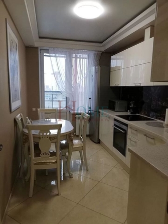 
  Сдам в аренду 2-комнатную квартиру, 60.4 м², Новосибирск

. Фото 1.