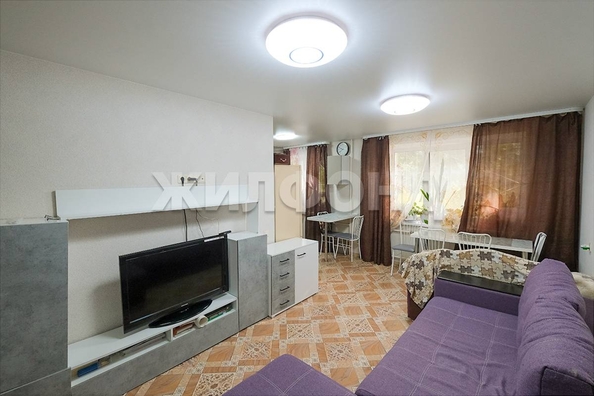 
   Продам 1-комнатную, 40.3 м², Сибиряков-Гвардейцев ул, 55

. Фото 4.