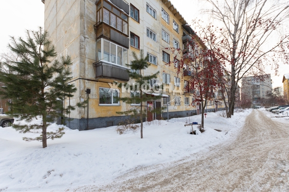 
   Продам 2-комнатную, 44.1 м², Объединения ул, 15

. Фото 2.