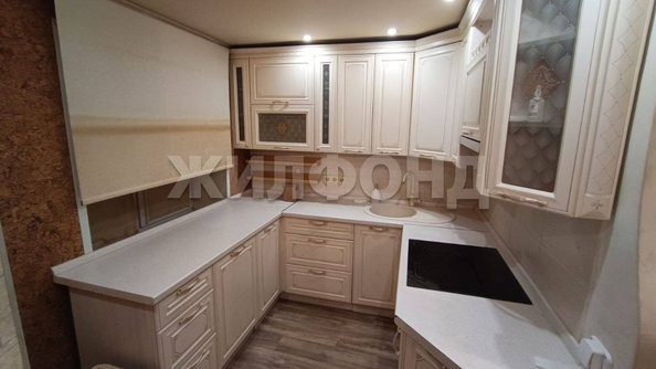 
   Продам 2-комнатную, 44 м², Богдана Хмельницкого ул, 10/2

. Фото 9.