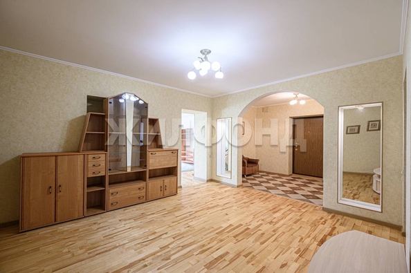 
   Продам 3-комнатную, 135.8 м², 1905 года ул, 59

. Фото 26.