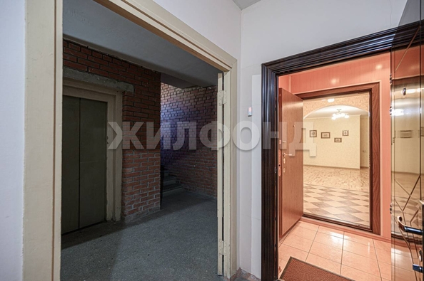 
   Продам 3-комнатную, 135.8 м², 1905 года ул, 59

. Фото 27.