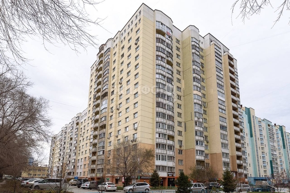 
   Продам 1-комнатную, 39.7 м², Горский мкр, 72

. Фото 13.