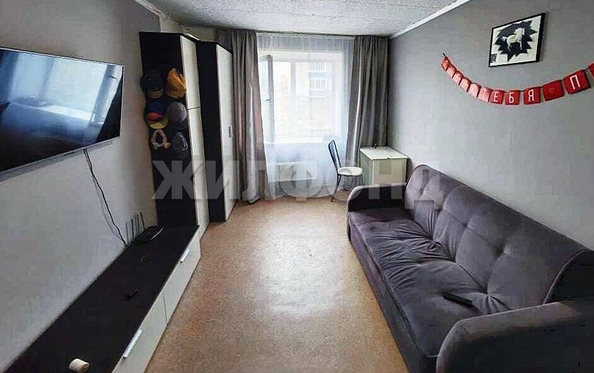 
   Продам 1-комнатную, 33.7 м², Кристальная ул, 5/2

. Фото 2.