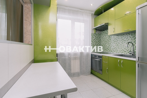 
   Продам 2-комнатную, 46 м², Жуковского ул, 121

. Фото 1.