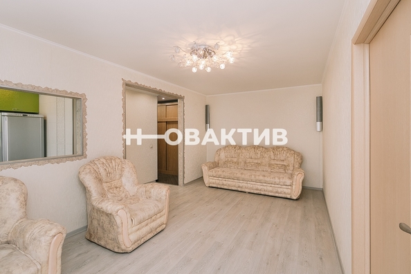 
   Продам 2-комнатную, 46 м², Жуковского ул, 121

. Фото 5.