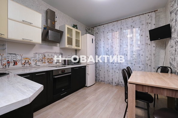 
   Продам 2-комнатную, 52 м², Мясниковой ул, 30

. Фото 1.