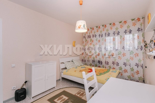 
   Продам 2-комнатную, 66.2 м², 2-й (4 мкр.) кв-л, 232

. Фото 22.