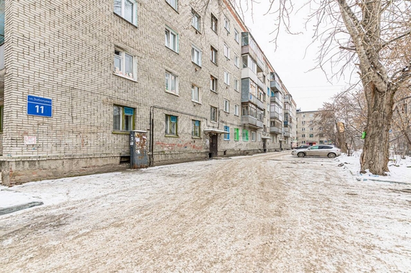 
   Продам 1-комнатную, 30.3 м², Забалуева ул, 11

. Фото 2.