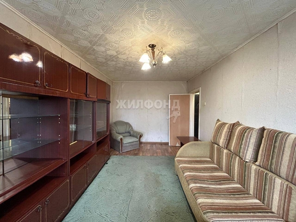 
   Продам 1-комнатную, 30.2 м², Есенина ул, 21

. Фото 4.