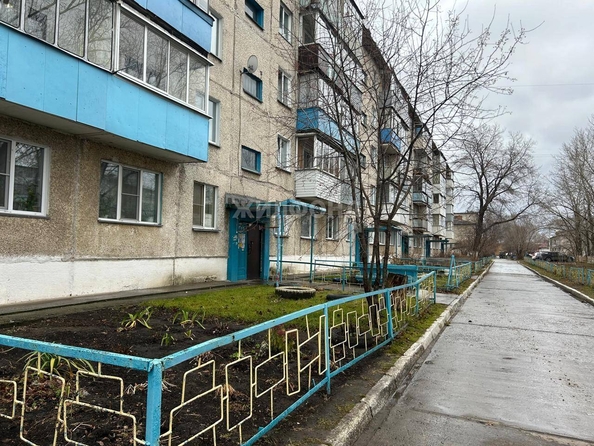 
   Продам 1-комнатную, 30.2 м², Есенина ул, 21

. Фото 10.