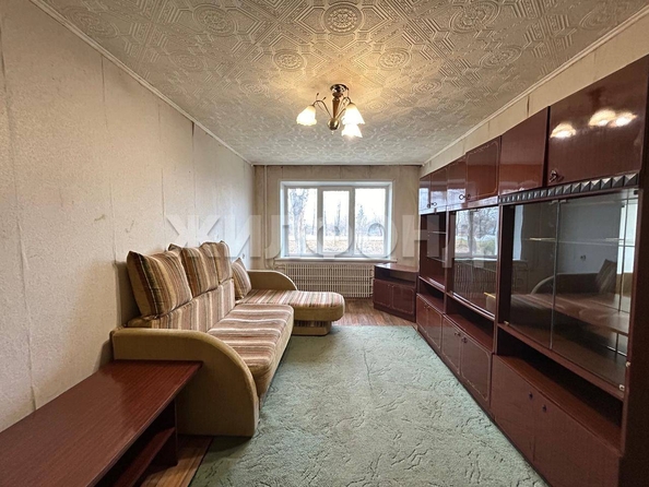 
   Продам 1-комнатную, 30.2 м², Есенина ул, 21

. Фото 4.