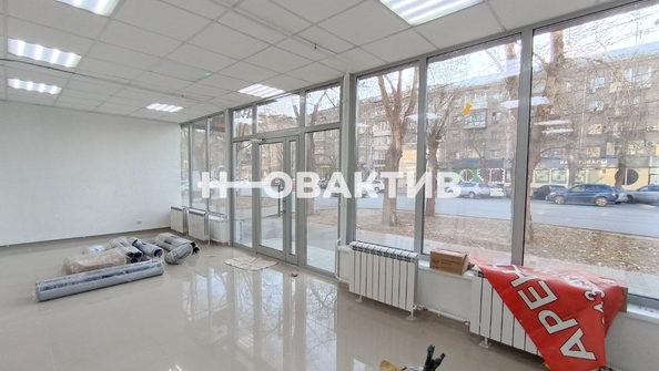 
   Сдам помещение свободного назначения, 100 м², Карла Маркса пр-кт, 3

. Фото 4.