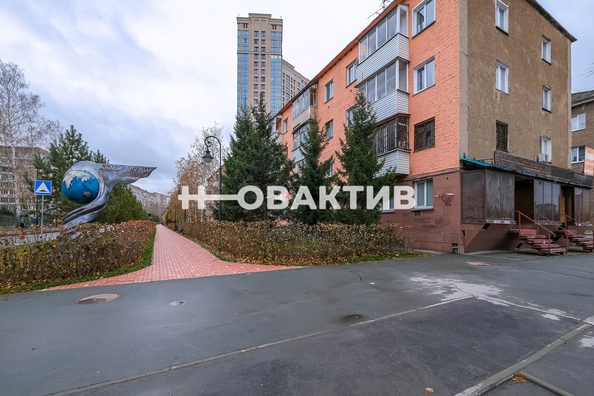 
   Продам 1-комнатную, 30.8 м², Бориса Богаткова ул, 194

. Фото 1.