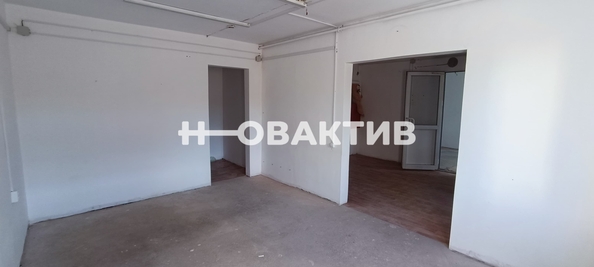 
   Сдам помещение свободного назначения, 80.3 м², Виктора Уса ул, 7

. Фото 12.