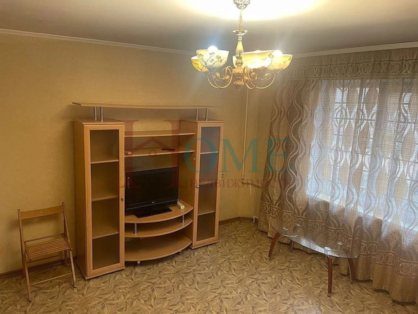 
  Сдам в аренду 2-комнатную квартиру, 53 м², Новосибирск

. Фото 5.