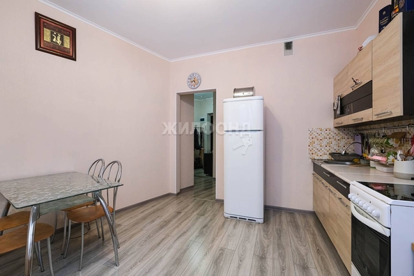 
   Продам 2-комнатную, 63.3 м², Залесского ул, 8/1

. Фото 20.