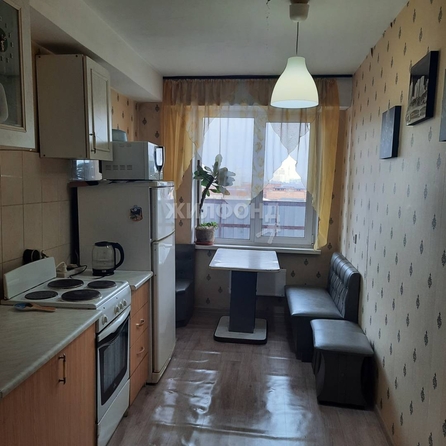 
   Продам 3-комнатную, 76.9 м², Выборная ул, 99/4

. Фото 1.