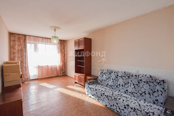 
   Продам 3-комнатную, 60.8 м², Кропоткина ул, 136

. Фото 2.