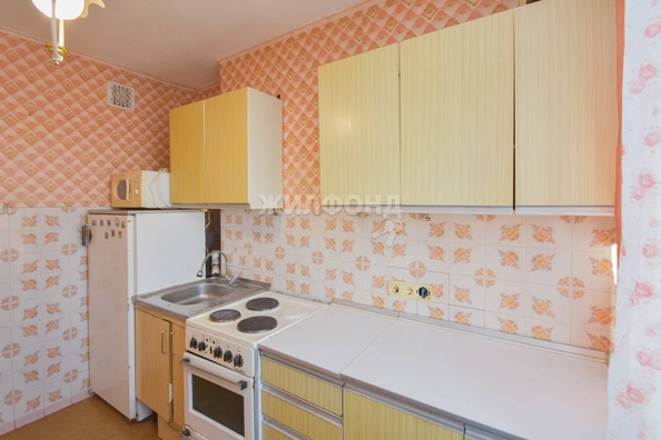 
   Продам 3-комнатную, 60.8 м², Кропоткина ул, 136

. Фото 15.