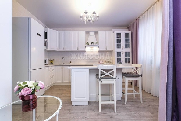 
   Продам 3-комнатную, 76.6 м², Кирова ул, 322

. Фото 1.