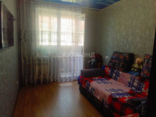 
   Продам 1-комнатную, 43.7 м², Романтиков ул, 7

. Фото 3.