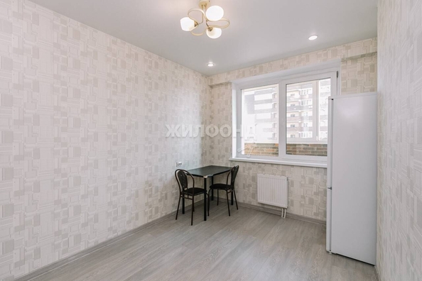 
   Продам 1-комнатную, 36.1 м², Петухова ул, 14

. Фото 8.