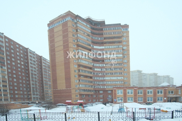 
   Продам 2-комнатную, 56.4 м², Горский мкр, 11

. Фото 18.