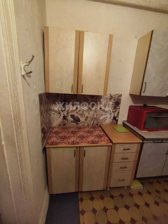 
   Продам комнату, 26 м², Военный городок ул, 102

. Фото 7.