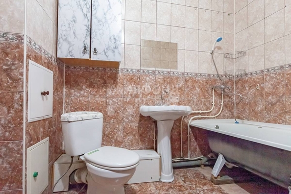 
   Продам 1-комнатную, 39.9 м², Красная Сибирь ул, 102

. Фото 6.