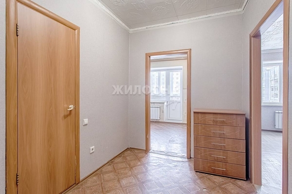 
   Продам 1-комнатную, 39.9 м², Красная Сибирь ул, 102

. Фото 8.