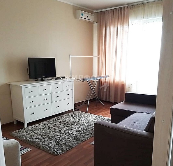 
   Продам 1-комнатную, 39.9 м², Кирова ул, 25

. Фото 4.