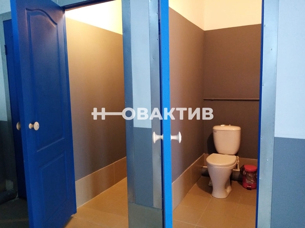 
   Продам помещение свободного назначения, 690 м², Бетонный Переезд ул, 1

. Фото 9.