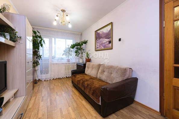 
   Продам 3-комнатную, 59.2 м², Кропоткина ул, 130

. Фото 2.