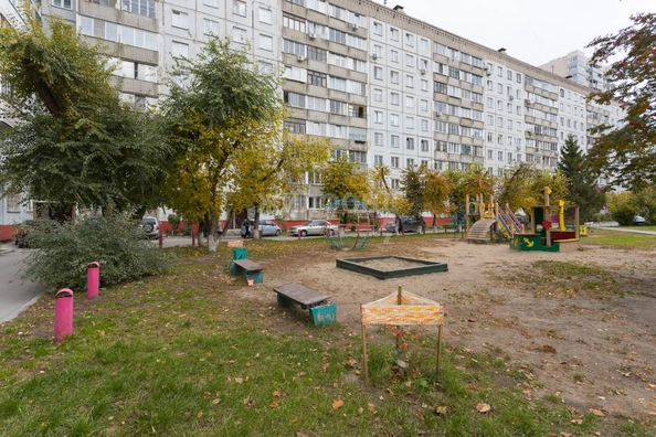 
   Продам 3-комнатную, 59.2 м², Кропоткина ул, 130

. Фото 29.