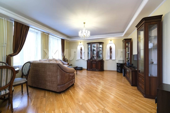 
   Продам 4-комнатную, 123.2 м², Зыряновская ул, 55

. Фото 2.