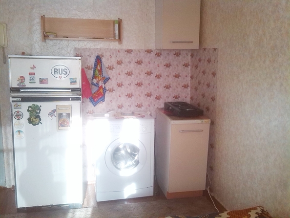 
   Продам секционку, 11 м², Каменская ул

. Фото 2.