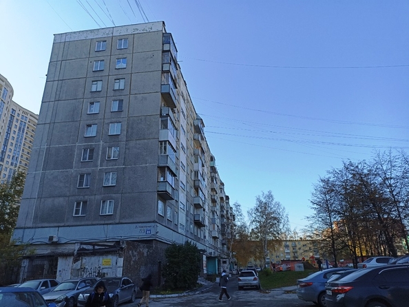 
   Продам 3-комнатную, 60 м², Дуси Ковальчук ул, 89

. Фото 22.