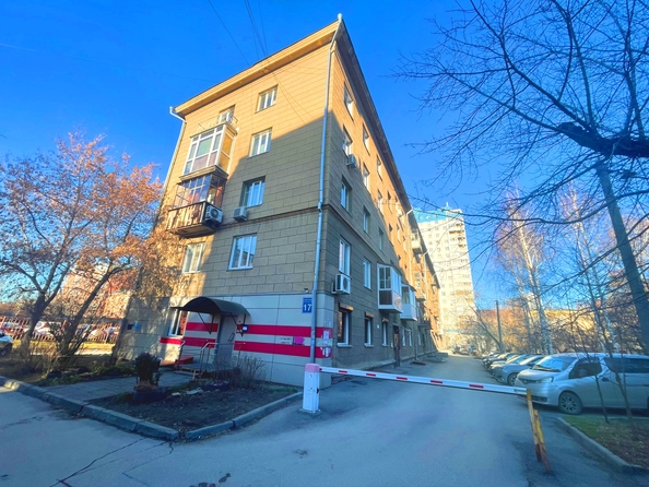 
   Продам 2-комнатную, 74 м², Геодезическая ул, 17

. Фото 1.