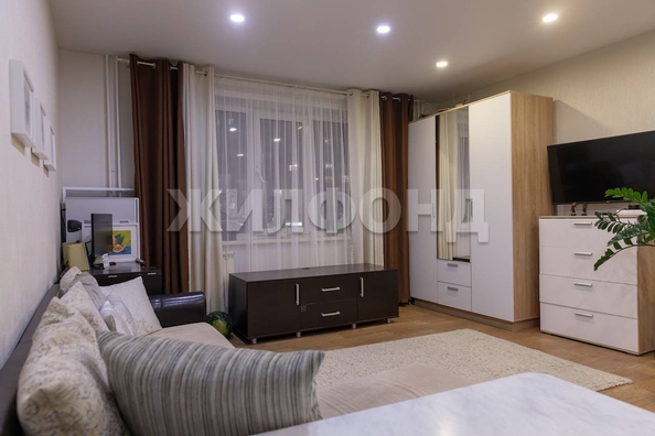 
   Продам студию, 32.5 м², Татьяны Снежиной ул, 41

. Фото 4.