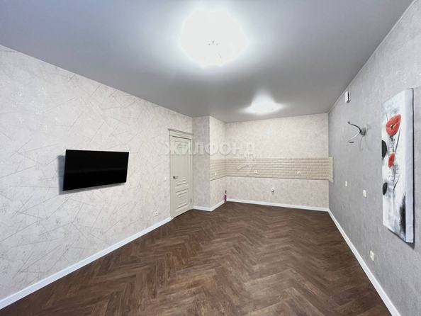 
   Продам 1-комнатную, 37.9 м², Романтиков ул, 26

. Фото 6.