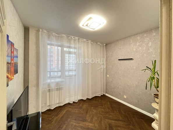 
   Продам 1-комнатную, 37.9 м², Романтиков ул, 26

. Фото 8.