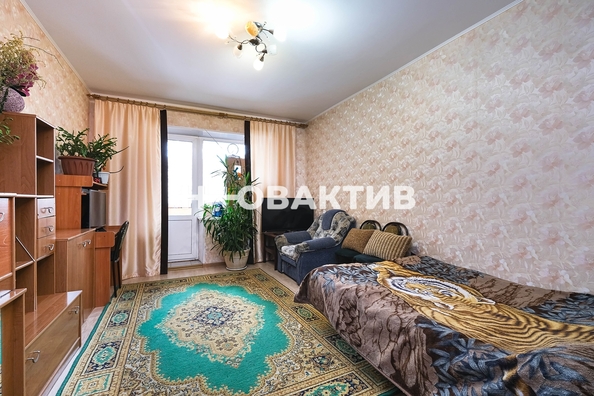 
   Продам 1-комнатную, 38 м², Ключ-Камышенское Плато ул, 20

. Фото 6.