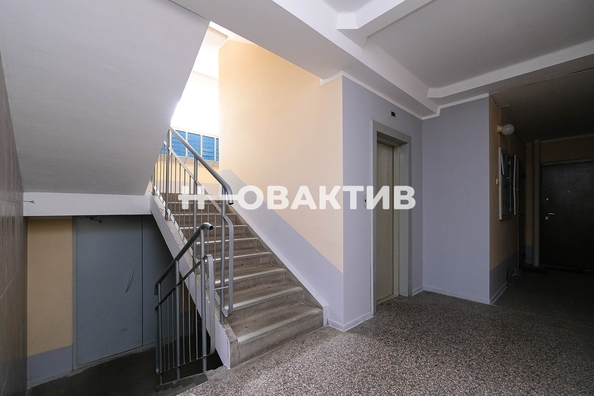 
   Продам 1-комнатную, 38 м², Ключ-Камышенское Плато ул, 20

. Фото 24.