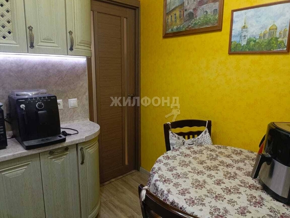 
   Продам 2-комнатную, 42.1 м², Военный городок ул, 115

. Фото 3.