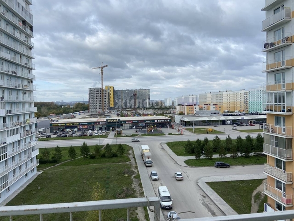 
   Продам 3-комнатную, 86.1 м², Александра Чистякова ул, 2/1

. Фото 1.