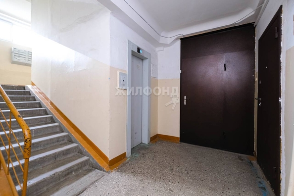 
   Продам 1-комнатную, 29 м², Кропоткина ул, 136

. Фото 17.