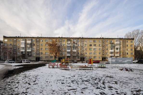 
   Продам 1-комнатную, 29.6 м², Троллейная ул, 26

. Фото 11.