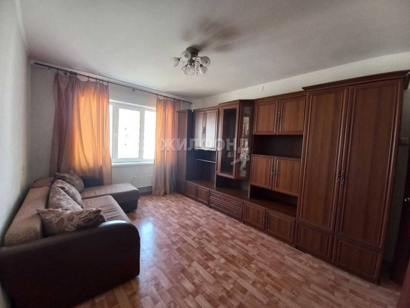 
   Продам 3-комнатную, 72.9 м², Гребенщикова ул, 11/1

. Фото 4.